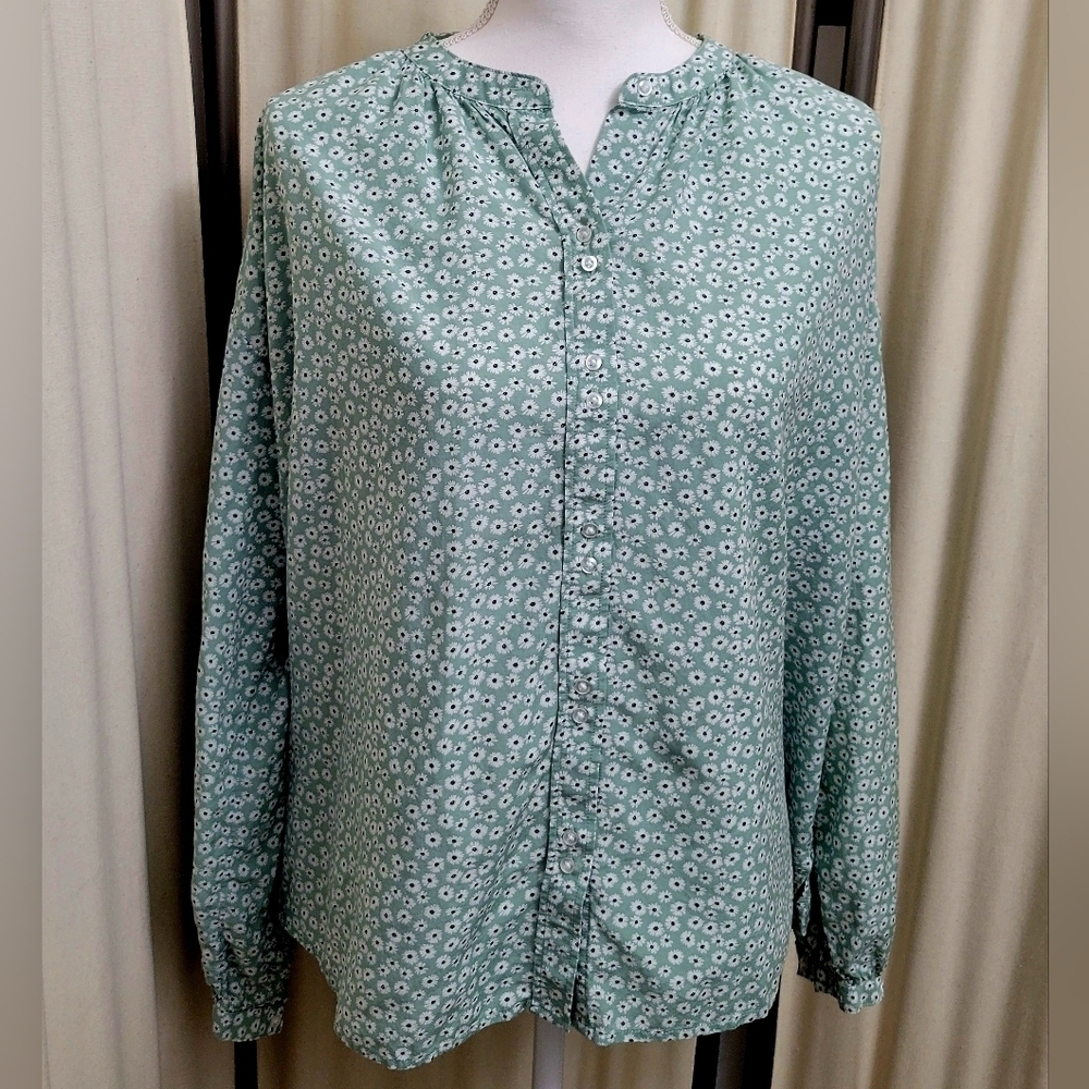 GAP Green Floral Hi-Low Button Up Long Sleeve Shirt/Blouse | Size Large